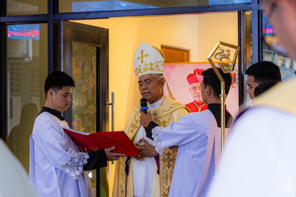 𝐈𝐍 𝐏𝐇𝐎𝐓𝐎𝐒 | Most Rev. Precioso D. Cantillas, SDB, DD. blessed the newly established facilities of the institution which are the Cantabo Canticum Novum Mini Theater and New School Chapel at the SJC Main Campus on the day of His Excellency’s 30th Episcopal Anniversary.