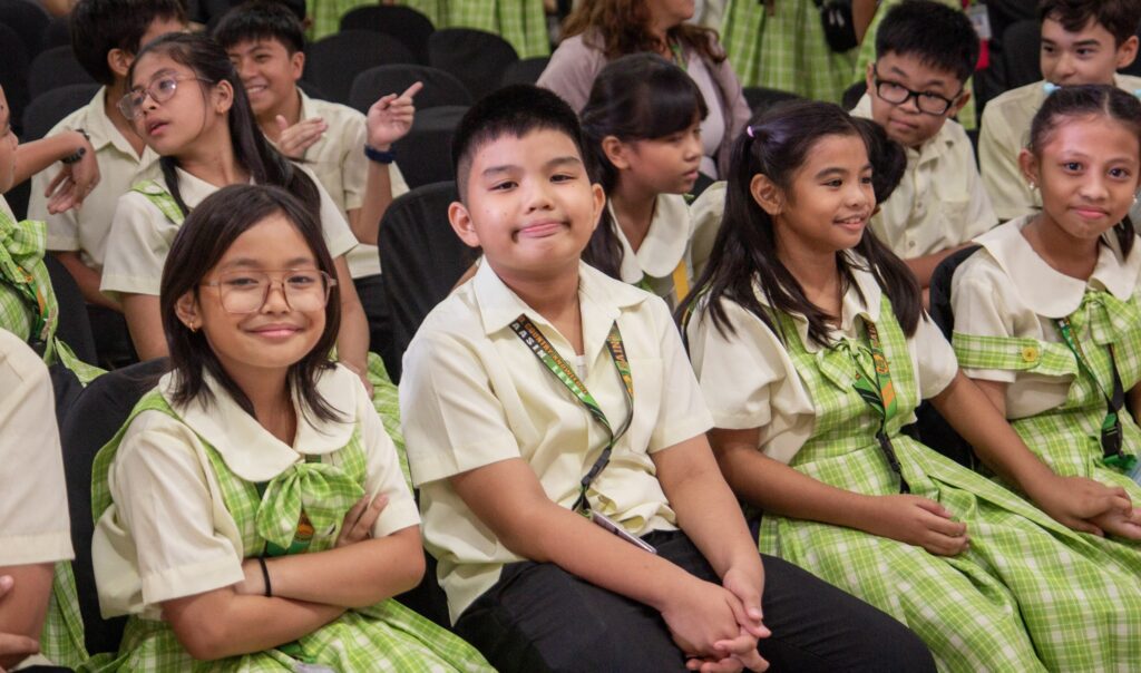 𝐇𝐈𝐆𝐇𝐋𝐈𝐆𝐇𝐓𝐒 | In pursuit of academic excellence, the Saint Joseph College Elementary Department recognized its Josephinian pupils from grades 1 to 6 and preparatory during the 2nd Quarter—Awards and Recognition—in the Academic Year 2025-2026 at the Cantavo Canticum Novum Mini Theater (CCNMT) on November 17, 2025.