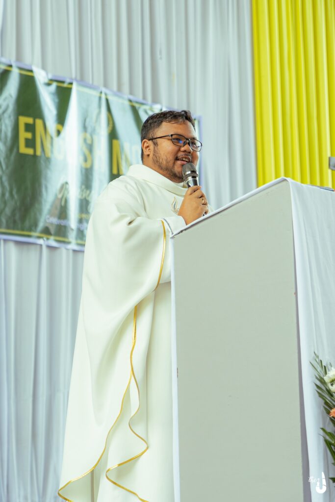 𝐔𝐧𝐢𝐭𝐞𝐝 𝐢𝐧 𝐋𝐚𝐧𝐠𝐮𝐚𝐠𝐞: 𝐄𝐧𝐠𝐥𝐢𝐬𝐡 𝐌𝐨𝐧𝐭𝐡 𝐎𝐩𝐞𝐧𝐬 𝐰𝐢𝐭𝐡 𝐅𝐚𝐢𝐭𝐡, 𝐀𝐫𝐭, 𝐚𝐧𝐝 𝐔𝐧𝐢𝐭𝐲