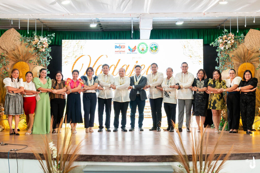 𝐒𝐚𝐢𝐧𝐭 𝐉𝐨𝐬𝐞𝐩𝐡 𝐂𝐨𝐥𝐥𝐞𝐠𝐞 𝐖𝐞𝐥𝐜𝐨𝐦𝐞𝐬 𝐒𝐭𝐚𝐤𝐞𝐡𝐨𝐥𝐝𝐞𝐫𝐬 𝐟𝐨𝐫 𝐃𝐢𝐯𝐢𝐬𝐢𝐨𝐧’𝐬 𝐊𝐚𝐝𝐚𝐣𝐞𝐠 𝐀𝐰𝐚𝐫𝐝𝐢𝐧𝐠 𝐂𝐞𝐫𝐞𝐦𝐨𝐧𝐲 𝟐𝟎𝟐𝟓