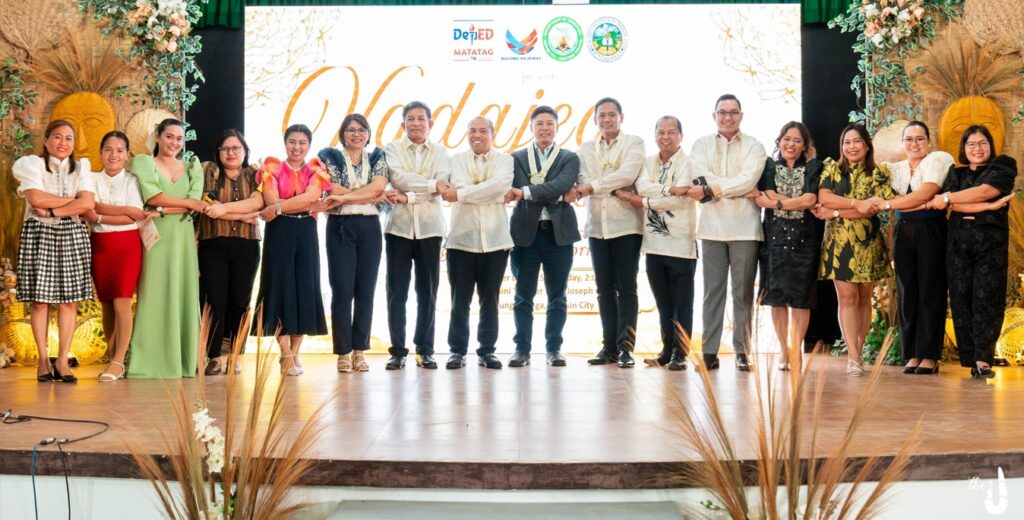 𝐒𝐚𝐢𝐧𝐭 𝐉𝐨𝐬𝐞𝐩𝐡 𝐂𝐨𝐥𝐥𝐞𝐠𝐞 𝐖𝐞𝐥𝐜𝐨𝐦𝐞𝐬 𝐒𝐭𝐚𝐤𝐞𝐡𝐨𝐥𝐝𝐞𝐫𝐬 𝐟𝐨𝐫 𝐃𝐢𝐯𝐢𝐬𝐢𝐨𝐧’𝐬 𝐊𝐚𝐝𝐚𝐣𝐞𝐠 𝐀𝐰𝐚𝐫𝐝𝐢𝐧𝐠 𝐂𝐞𝐫𝐞𝐦𝐨𝐧𝐲 𝟐𝟎𝟐𝟓