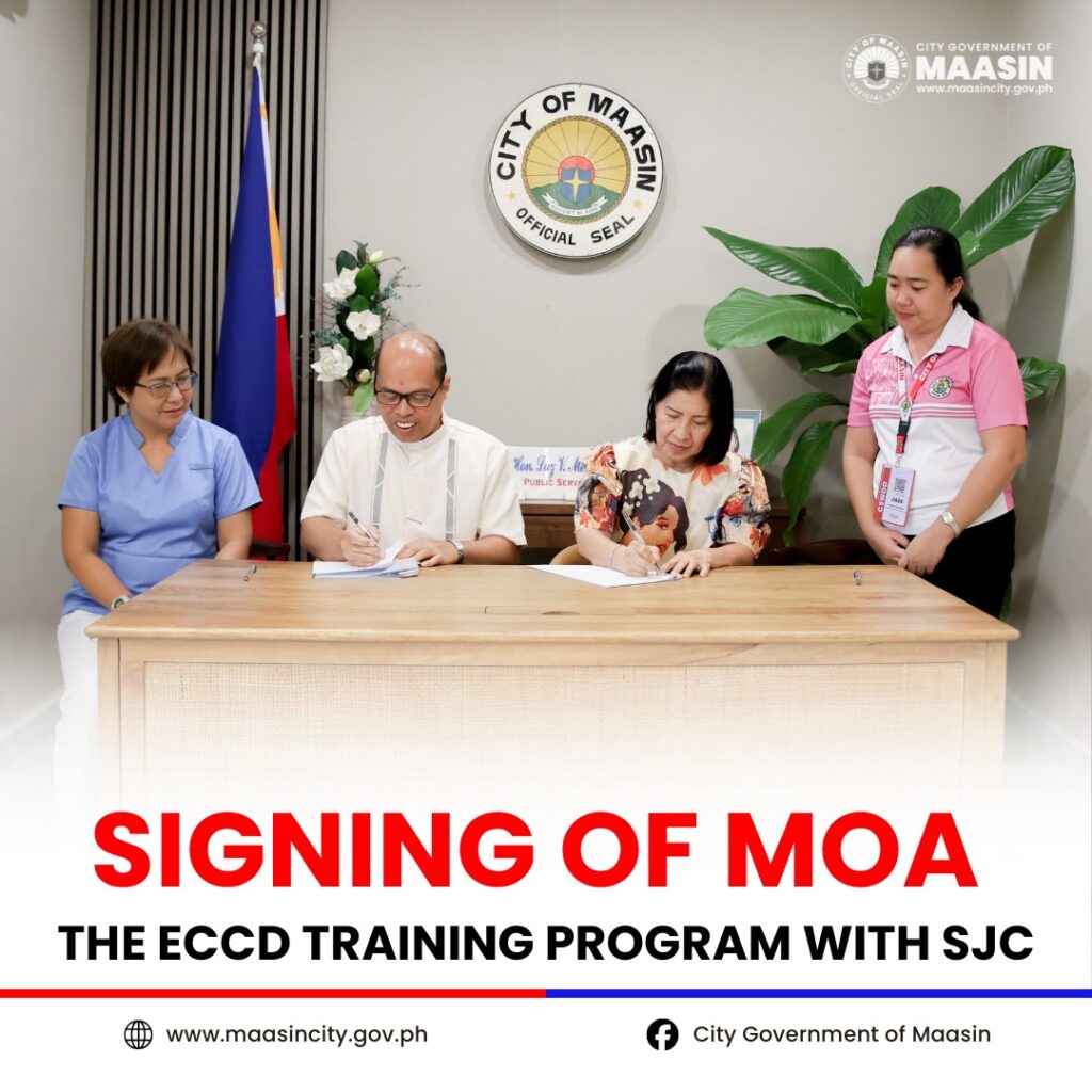 IN PHOTOS | The City Government, led by City Mayor Hon. Luz V. Mercado formalizes its partnership with Saint Joseph College (SJC) through the signing of a Memorandum of Agreement (MOA) for the Early Childhood Care and Development (ECCD) Training Program with School President Rev. Msgr. Oscar A. Cadayona.